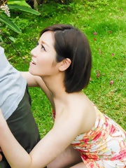Minami Asano Asian licks and sucks woody in garden till gets cum